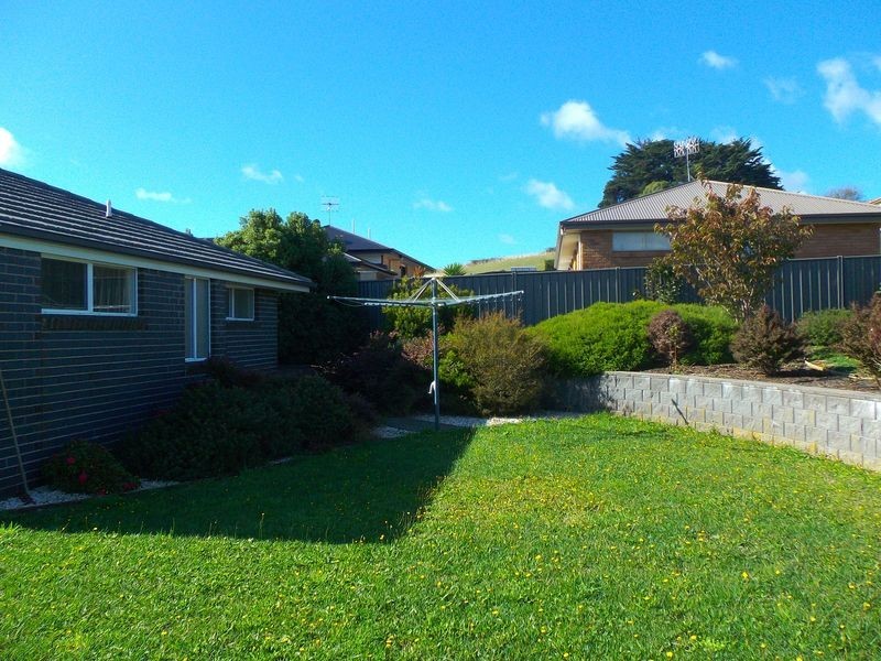 24 Wingrove Gardens, Shorewell Park TAS 7320