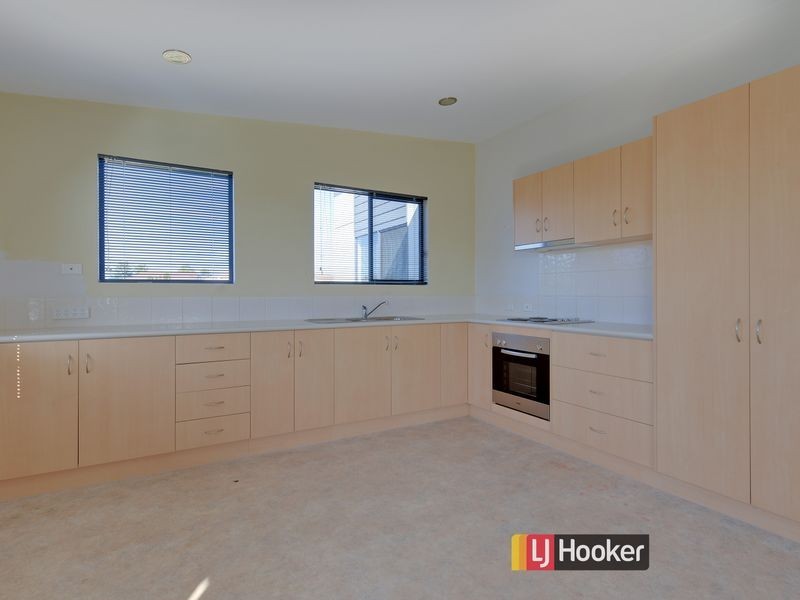 25 Oak Avenue, Somerset TAS 7322