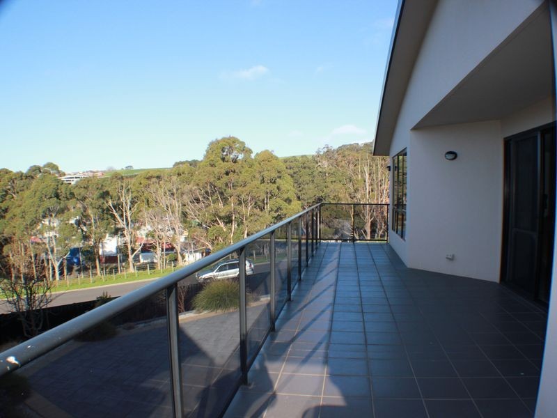 2 Panorama Crescent, Cooee TAS 7320