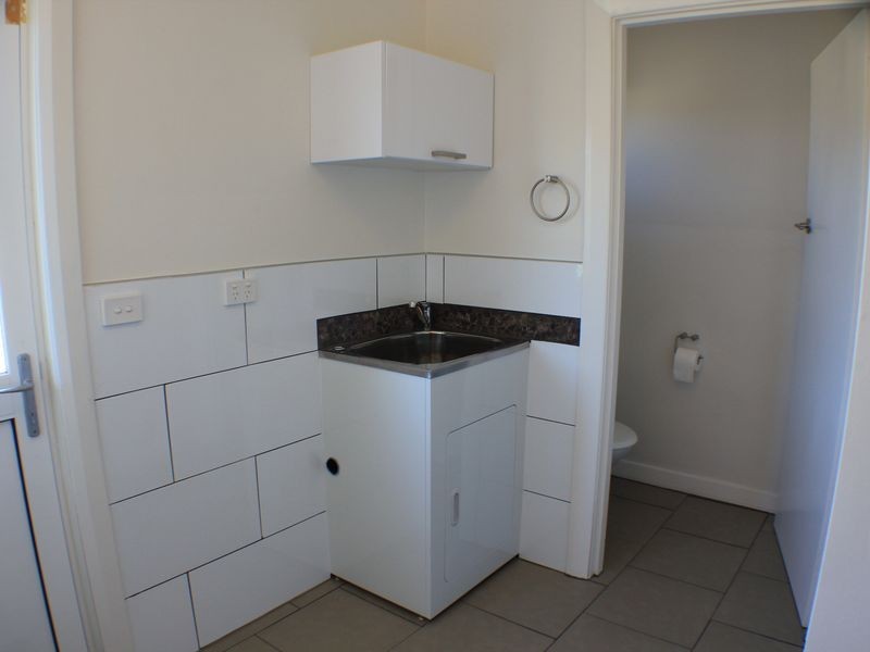 8 Athol Street, Somerset TAS 7322