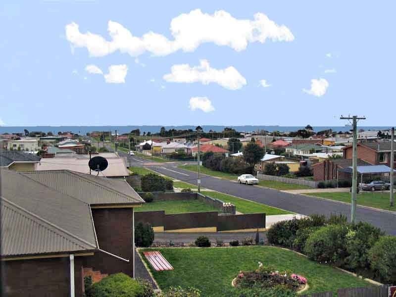 23 George Street, Somerset TAS 7322