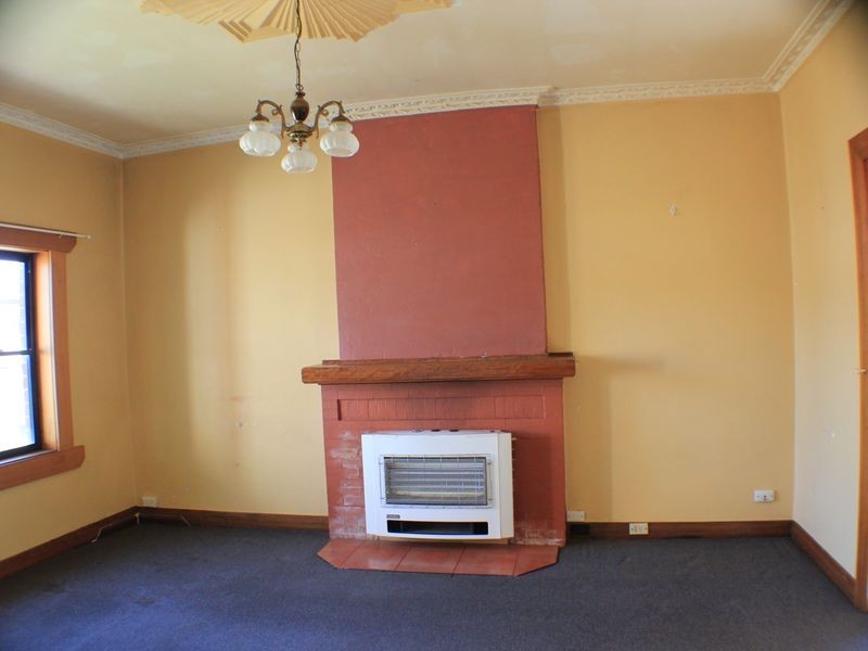 8 Morris Street, Cooee TAS 7320