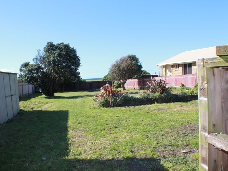8 Morris Street, Cooee TAS 7320