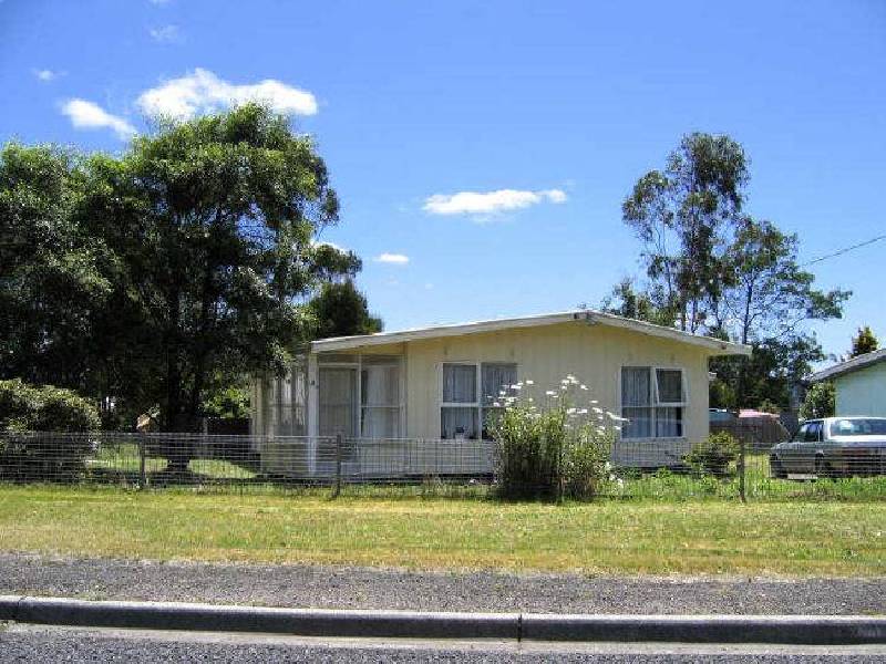 14 Fincham Street, Zeehan TAS 7469