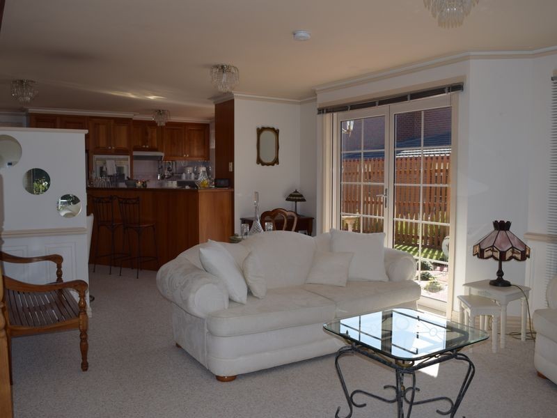 1/37 Stevens Place, Park Grove TAS 7320