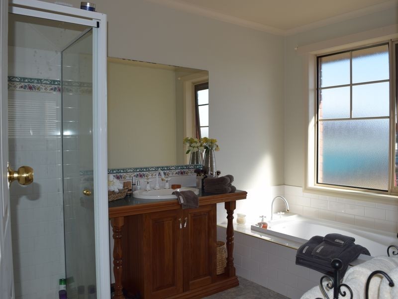 1/37 Stevens Place, Park Grove TAS 7320