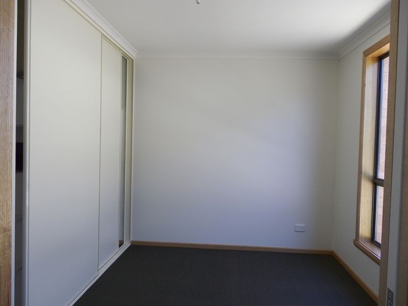 1/16 Mark Street, Hillcrest TAS 7320