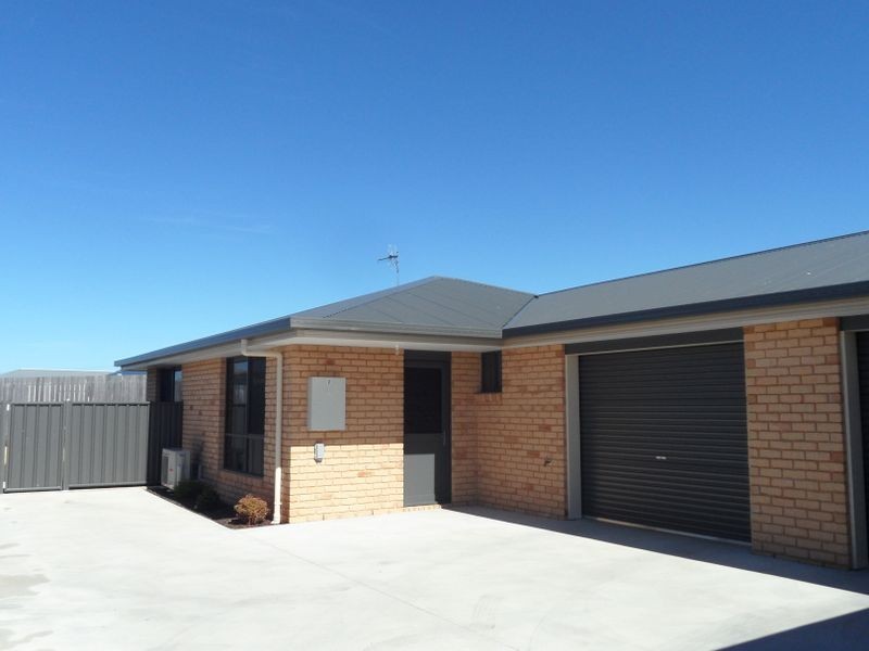 2/31 Stirling Street, Burnie TAS 7320
