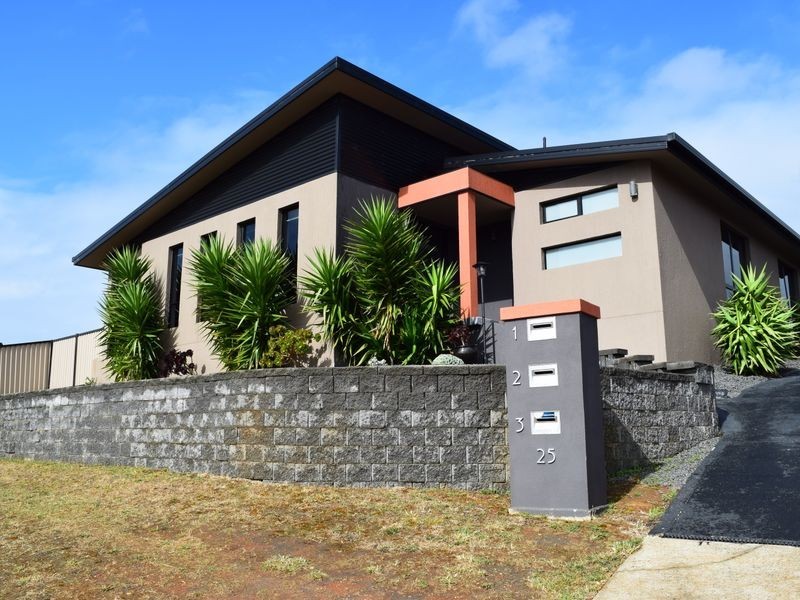 1/25 Platinum Drive, Park Grove TAS 7320