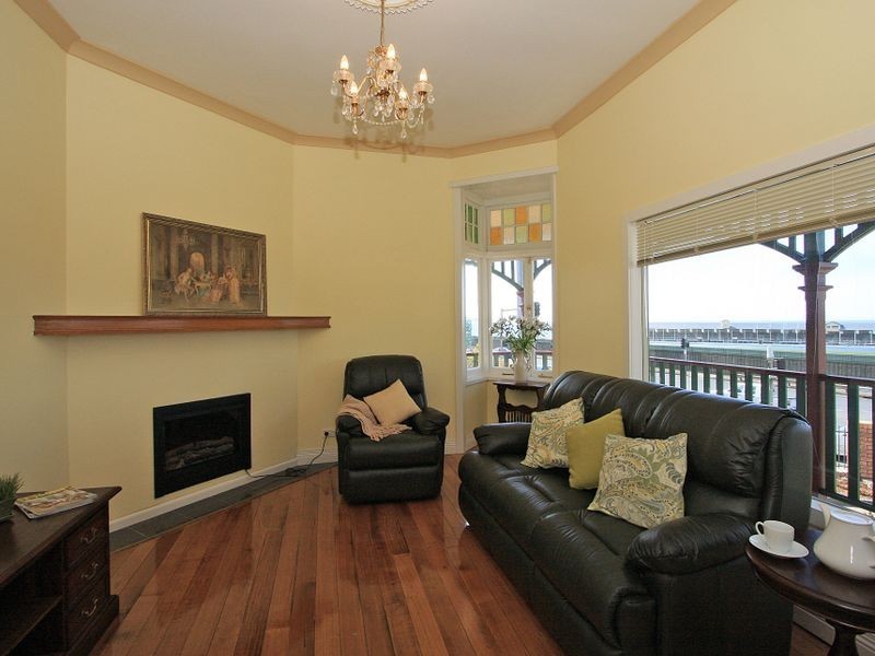 1 West Park Grove, Burnie TAS 7320