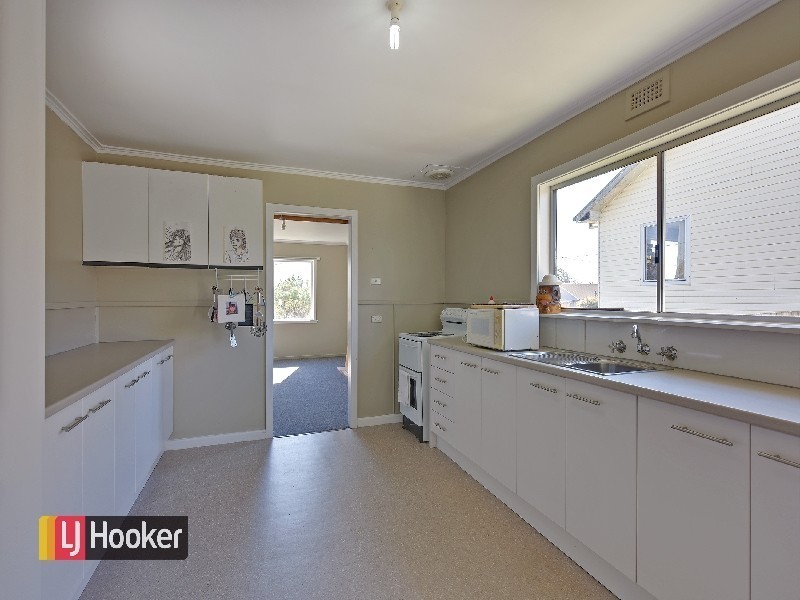 9 Verelle Street, Hillcrest TAS 7320
