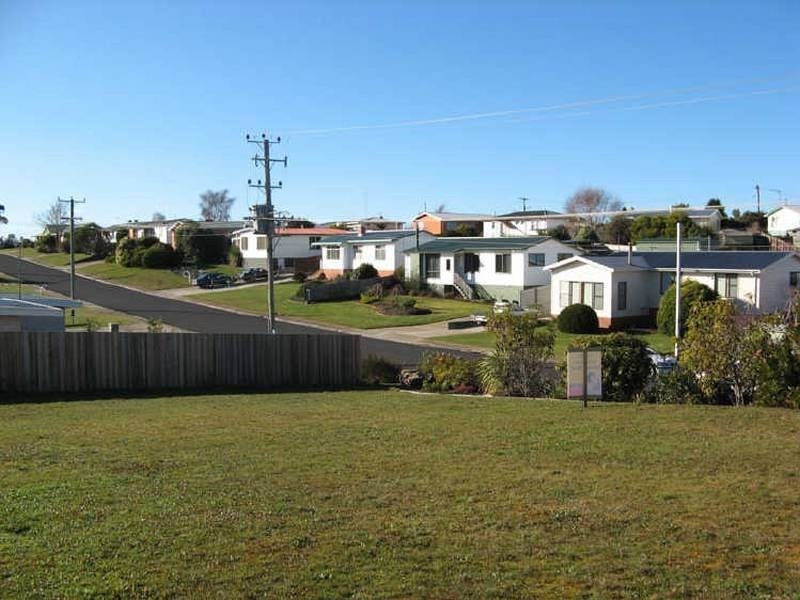Lot 1 Cardigan Street Cnr Raglan Street, Somerset TAS 7322