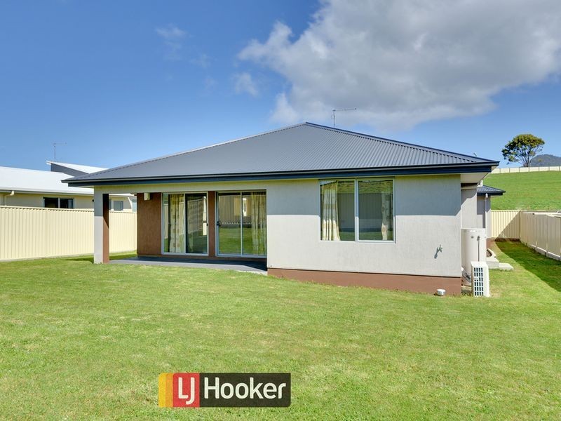 17 Hales Street, Penguin TAS 7316
