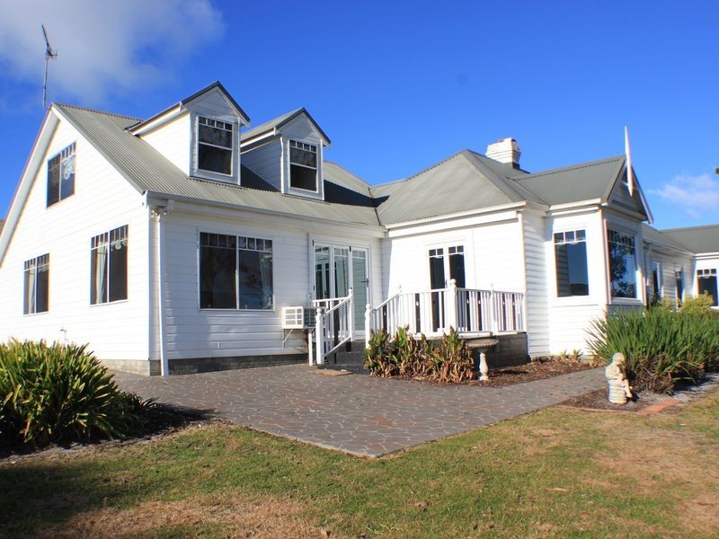 18 Scarfe Street, Camdale TAS 7320