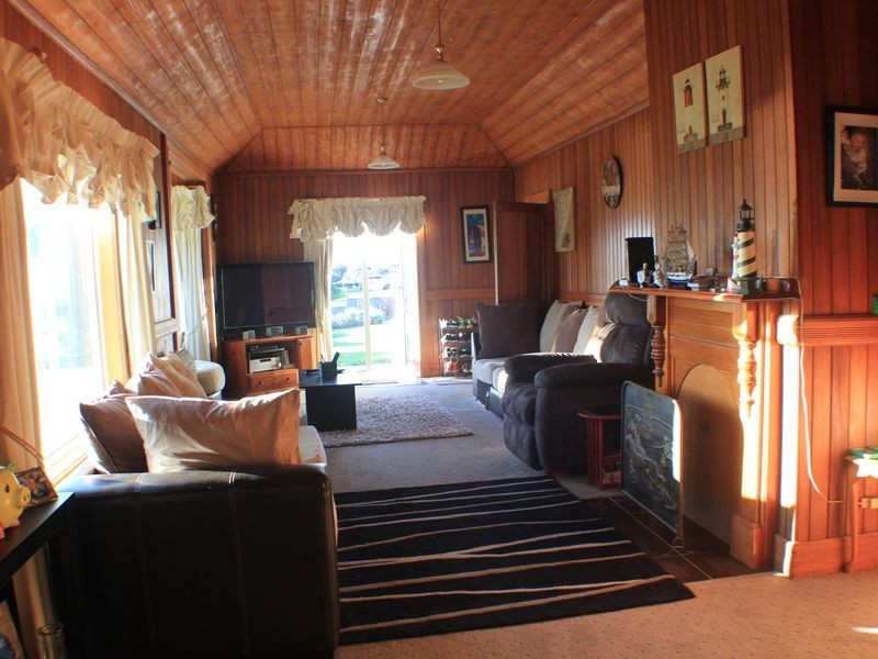 18 Scarfe Street, Camdale TAS 7320