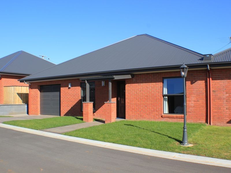 10/2 Johnson Street, Acton TAS 7320