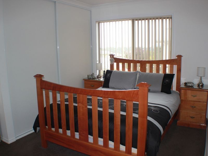 8 Whitford Street, Acton TAS 7320