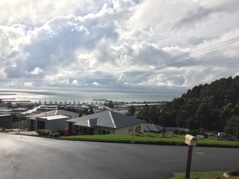 4 Young Street, South Burnie TAS 7320