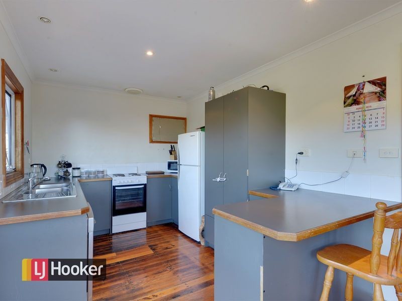 13 Paraka Street, Parklands TAS 7320