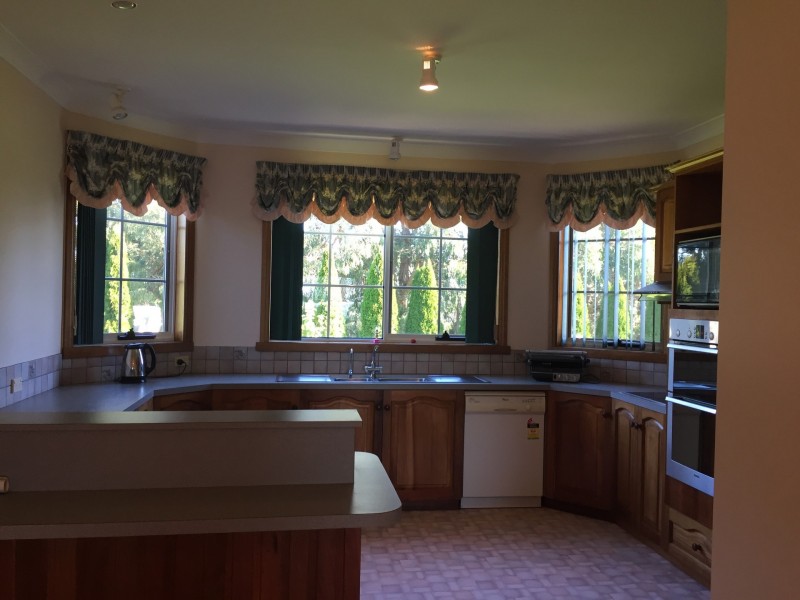 27 Dallas Road, Somerset TAS 7322