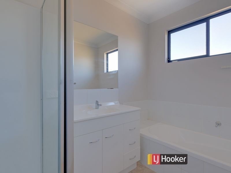 25 Oak Avenue, Somerset TAS 7322