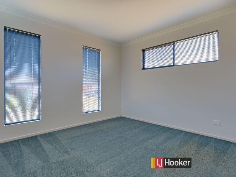 25 Oak Avenue, Somerset TAS 7322