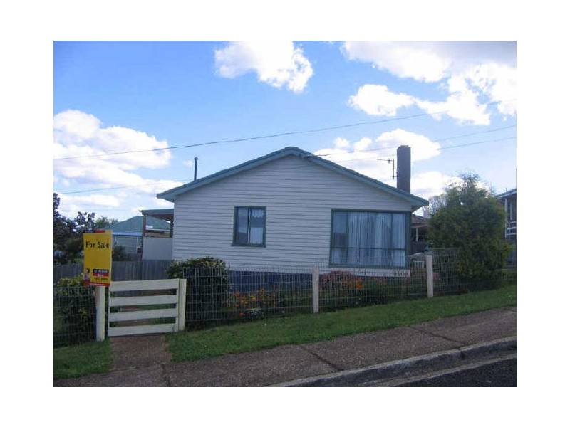 12 Woodward Avenue, Hillcrest TAS 7320