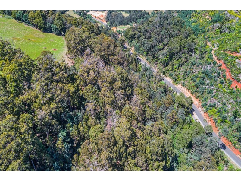 - Upper Natone Road, Upper Natone TAS 7321