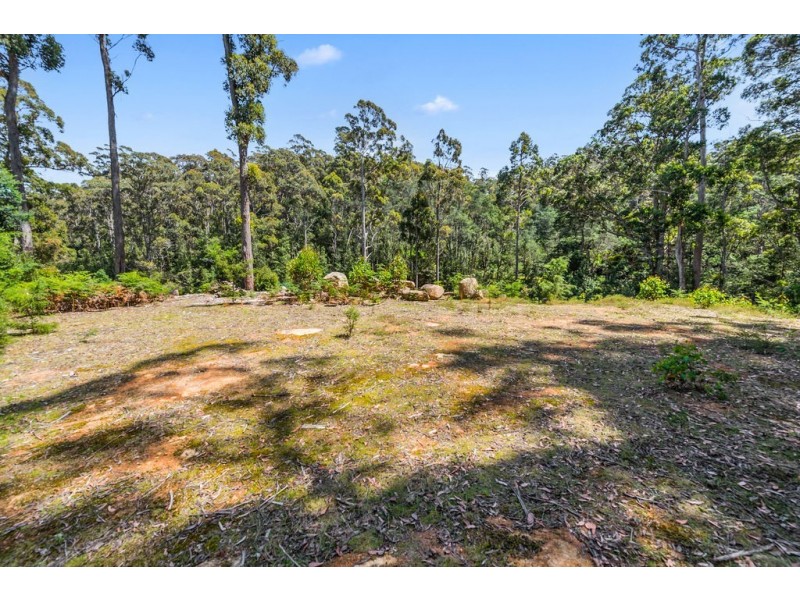 - Upper Natone Road, Upper Natone TAS 7321