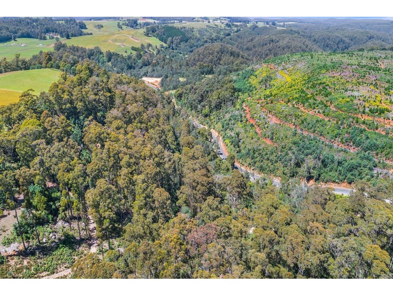 - Upper Natone Road, Upper Natone TAS 7321