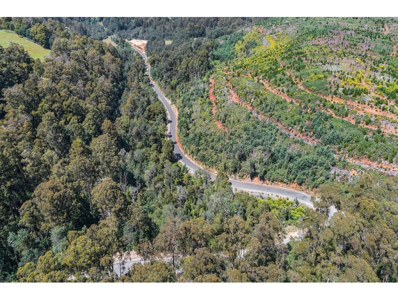- Upper Natone Road, Upper Natone TAS 7321