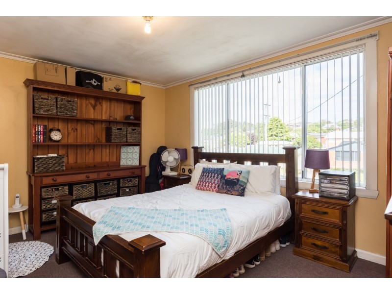 64 Raglan Street, Somerset TAS 7322