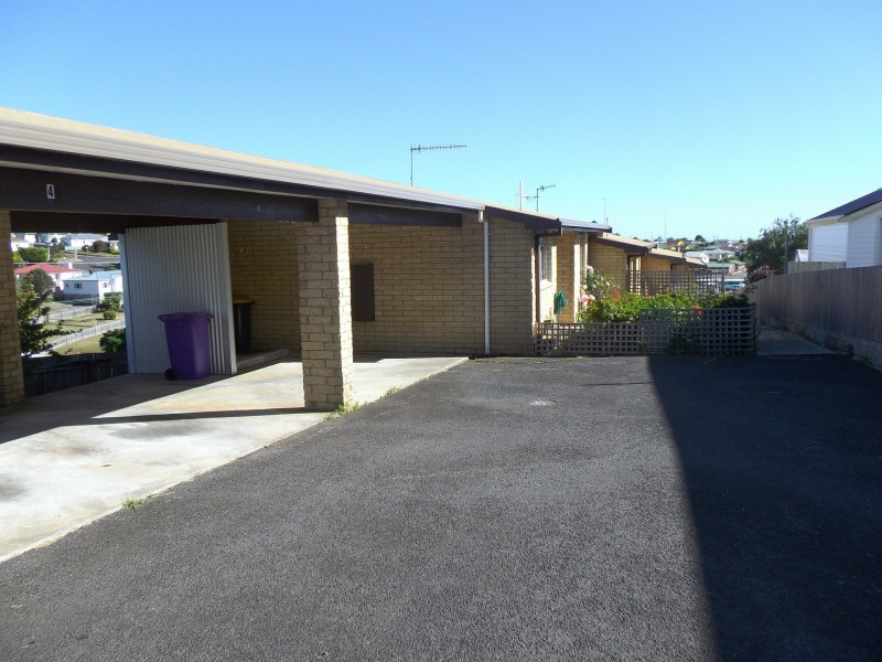 Unit 2/3 Hayes Street, Hillcrest TAS 7320