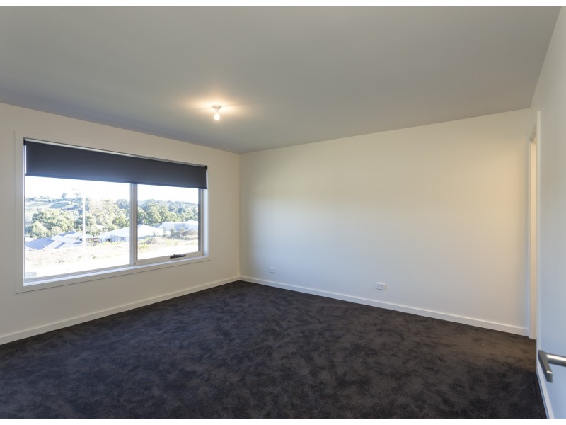 16 Tatiana Close, Devonport TAS 7310