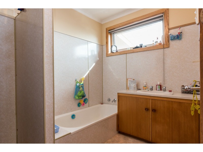 1 Bernard Road, Ocean Vista TAS 7320