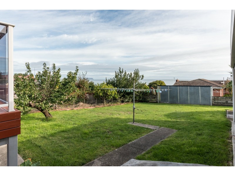 1 Bernard Road, Ocean Vista TAS 7320
