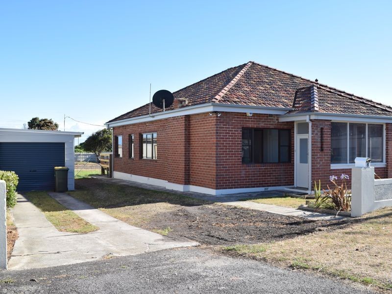 8 Morris Street, Cooee TAS 7320