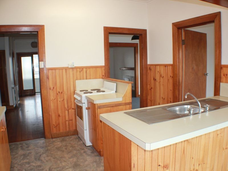 8 Morris Street, Cooee TAS 7320