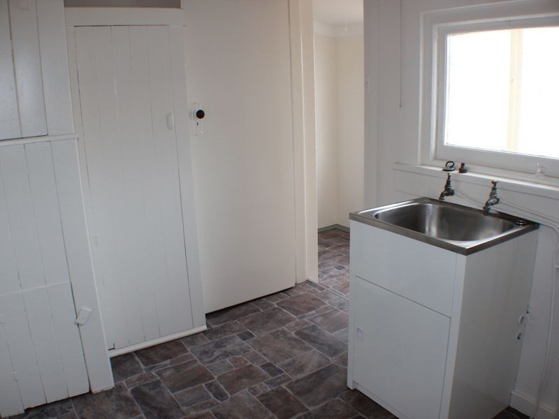 8 Morris Street, Cooee TAS 7320