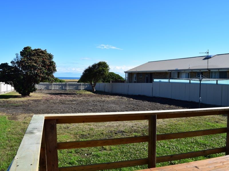 8 Morris Street, Cooee TAS 7320