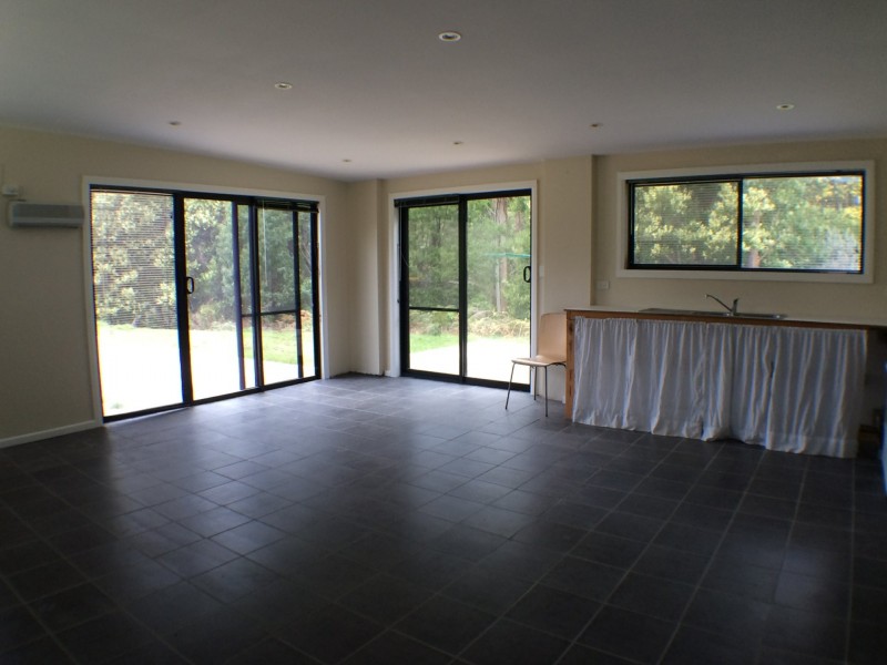 47 Blackwood Parade, Romaine TAS 7320