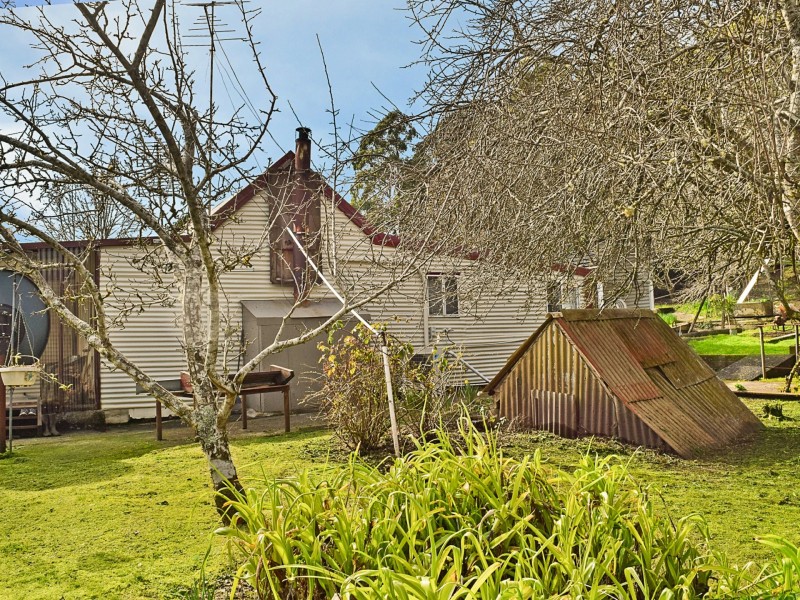 9 Madden Street, Tullah TAS 7321