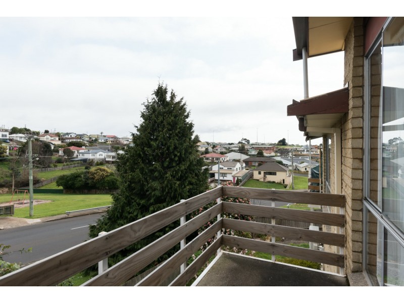 Unit 2/3 Hayes Street, Hillcrest TAS 7320
