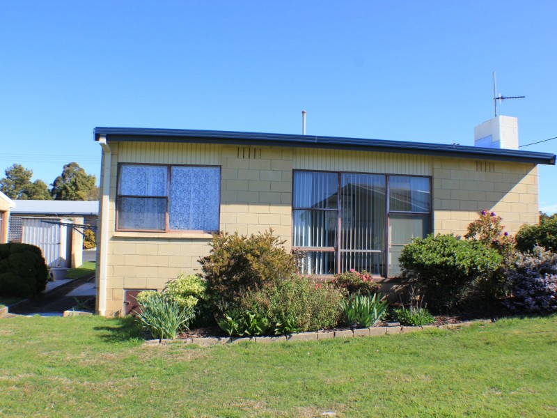 8 Lions Crescent, Shorewell Park TAS 7320