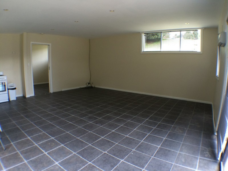 47 Blackwood Parade, Romaine TAS 7320
