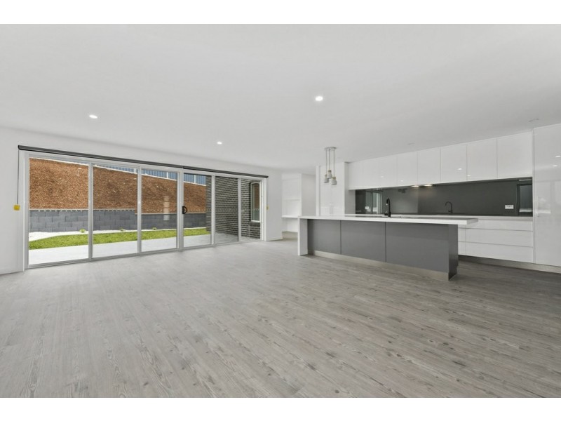 16 Tatiana Close, Devonport TAS 7310