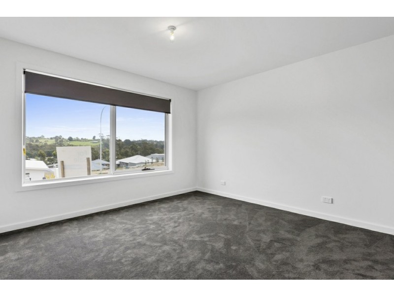 16 Tatiana Close, Devonport TAS 7310