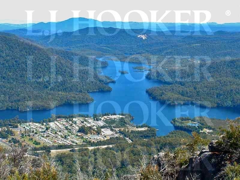 16 Victoria Street, Tullah TAS 7321