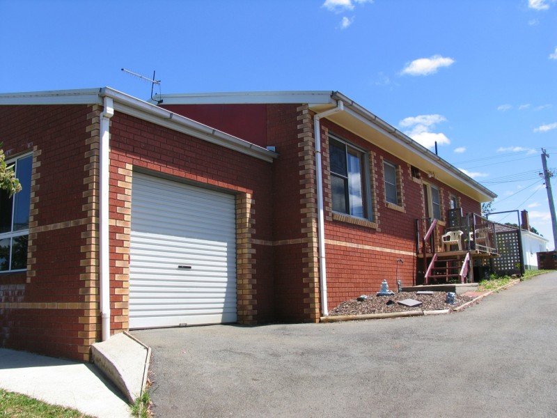 Unit 1/7 Mark Street, Hillcrest TAS 7320