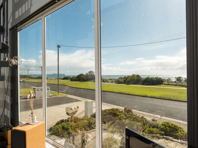 Unit 1/12 Esplanade, Somerset TAS 7322